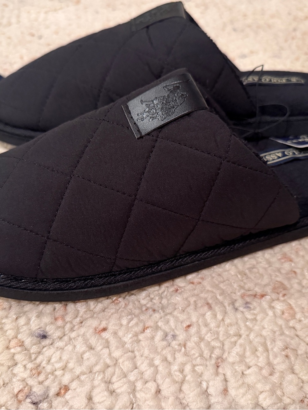 Men's Size 11-12 Quilted Black Slip-On Slippers NEW‎
